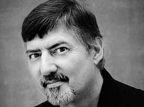 Doug Spowart: Looking at Photographs in the Gallery